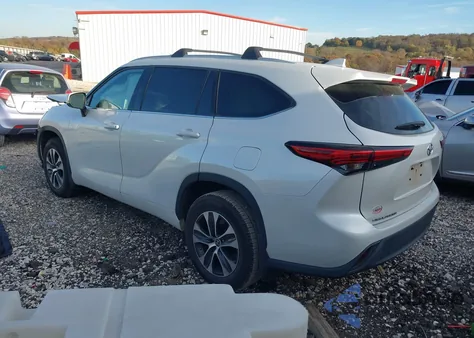 2022 Toyota Highlander Xle from USA, damaged, VIN 5TDGZRAH9NS541310